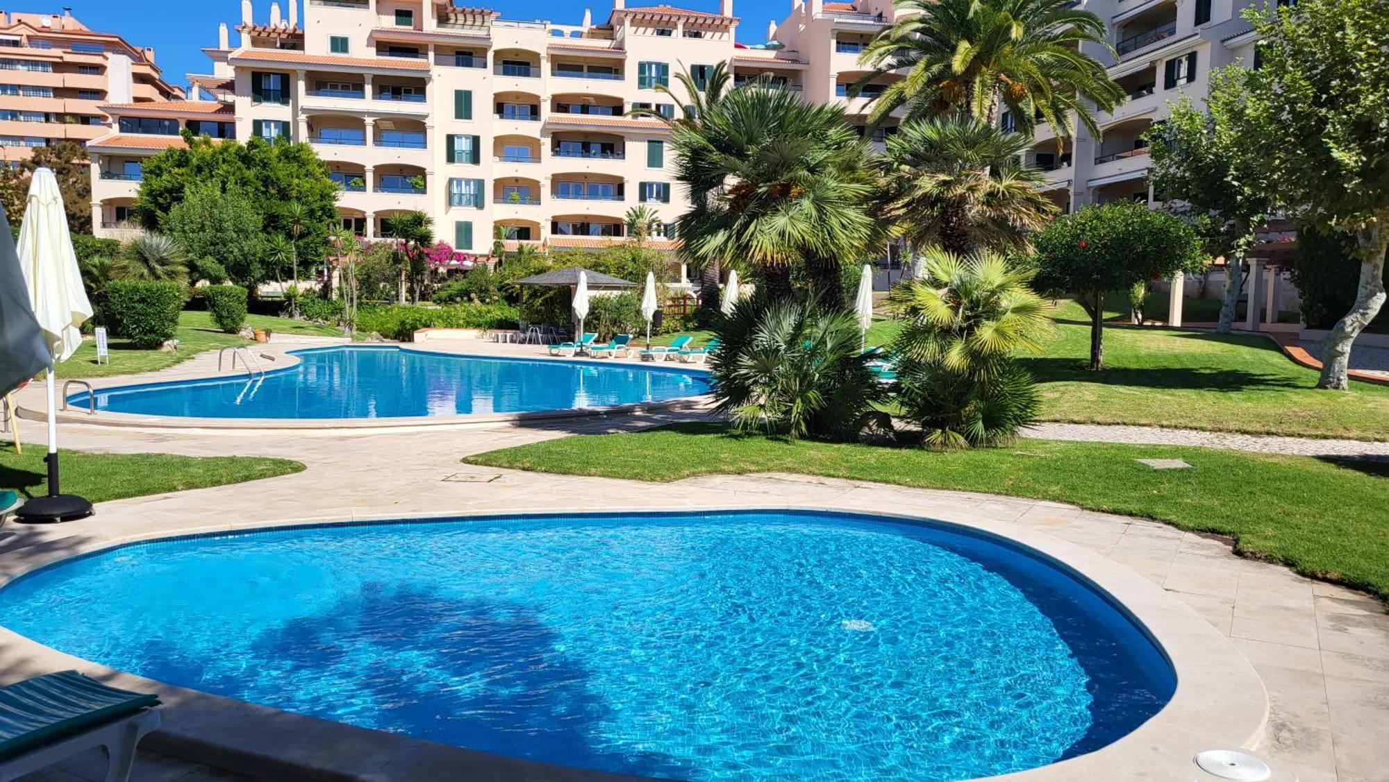 Luxury Apartment Near Cascais Town & Marina エクステリア 写真